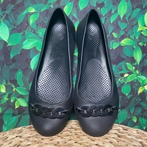CROCS Black Women's Shoes with Chain Detail